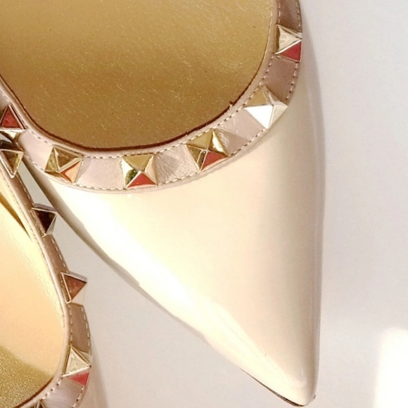 Valentino GaravaniRockstud Patent Ballet Flats - Picture 2 of 8